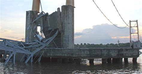 bridge collapse in indonesia